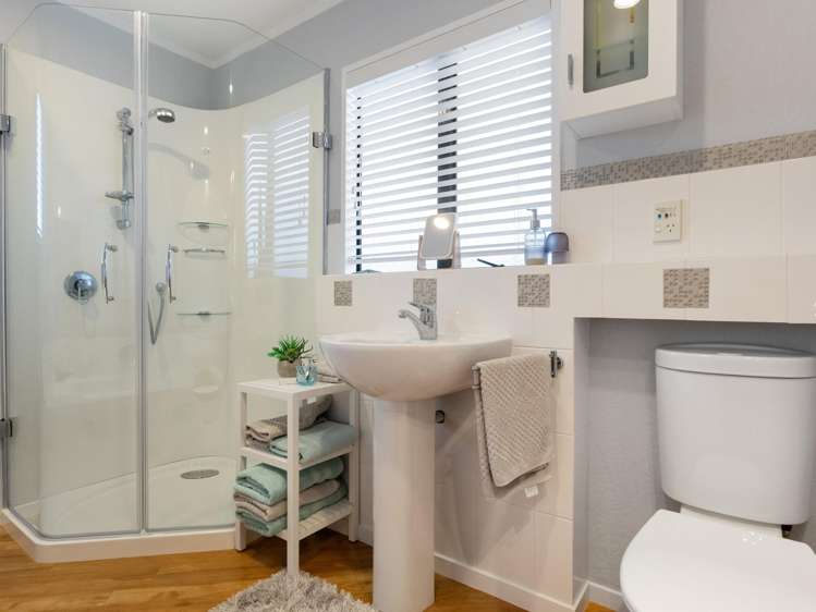 56 Melva Street Dinsdale_23
