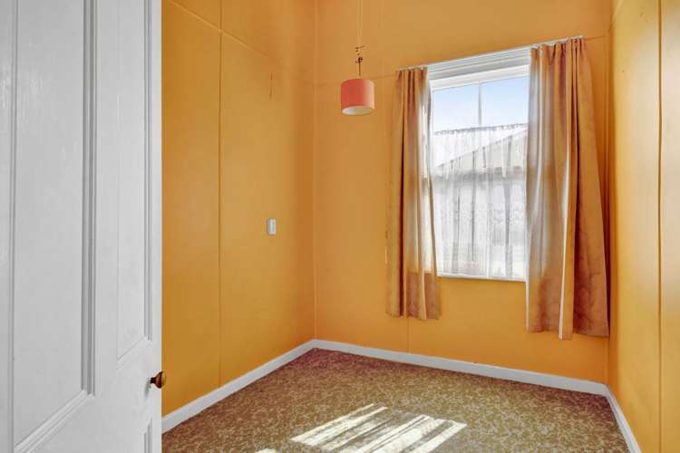 202 Egmont Street Patea_6