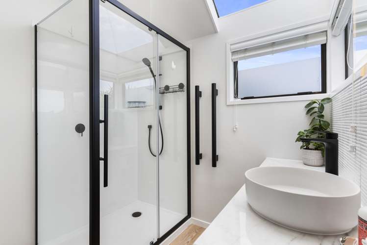 2/178 Onewa Road Birkenhead_17