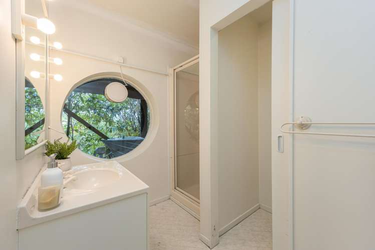 43 Cochrane Avenue Arkles Bay_24