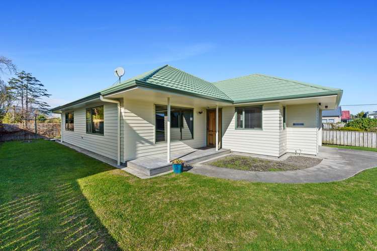 6 Waihurihia Street Otaki_1
