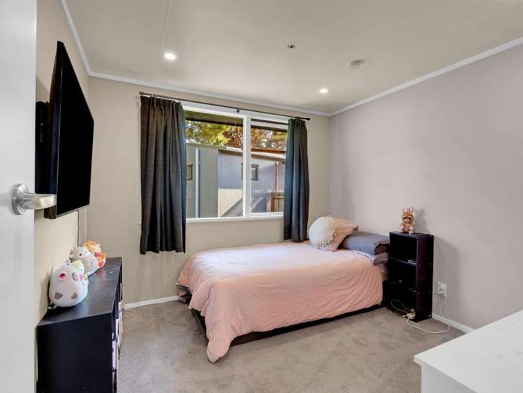 43 Oakfield Crescent Pukete_18