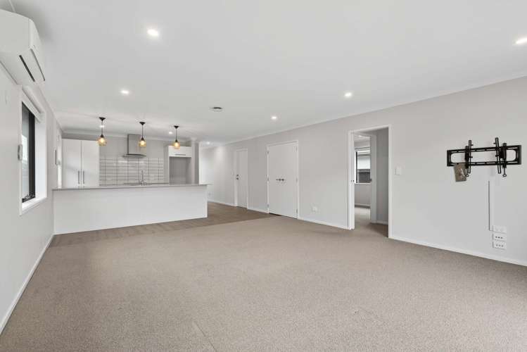 51 Hills View Drive Papamoa_7