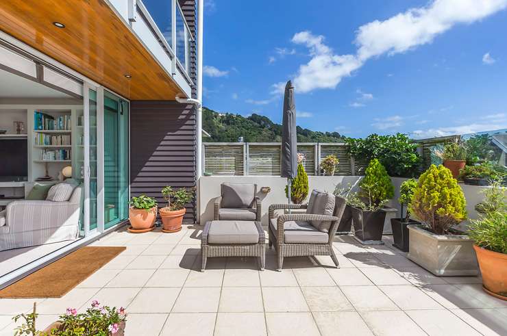 Homes in Karaka Bay, Wellington