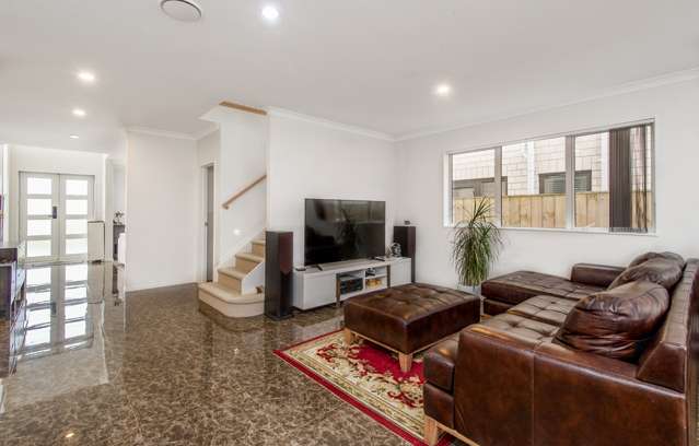 48 Helianthus Avenue Flat Bush_3