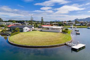 23 Stace Hopper Drive_4