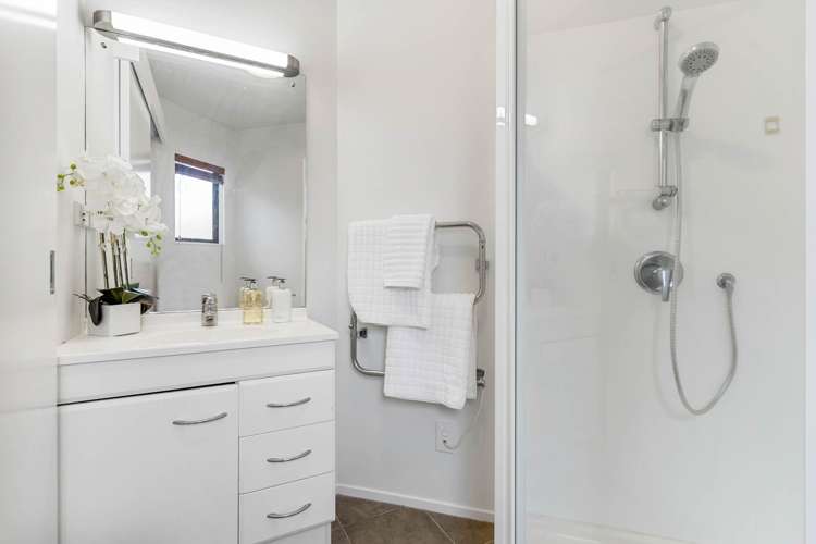 115 Tauranga Place Orewa_12