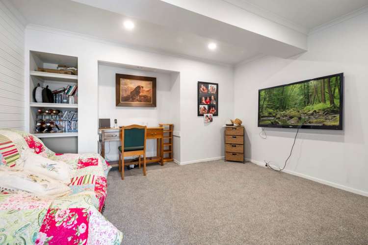 5 Achilles Crescent Welcome Bay_16