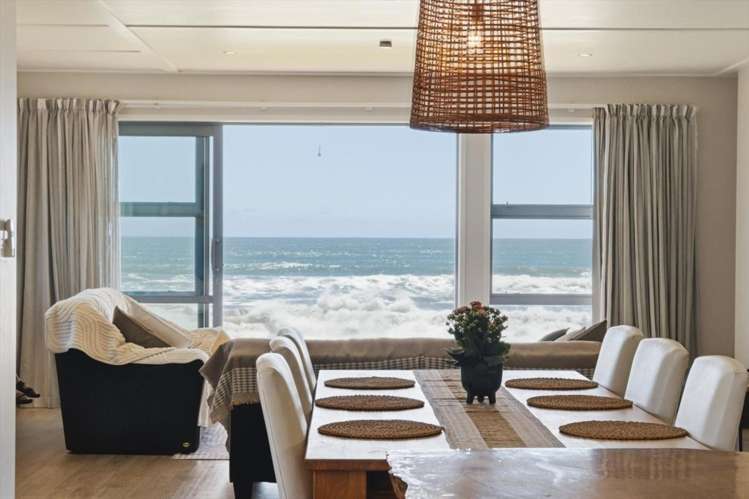 211 Pukehina Parade_0