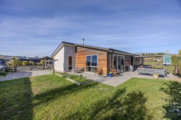 4 Kingfisher Crescent Albert Town_25