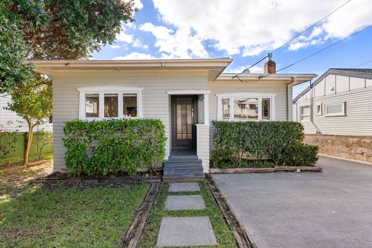 15 Levonia Street Western Springs_15