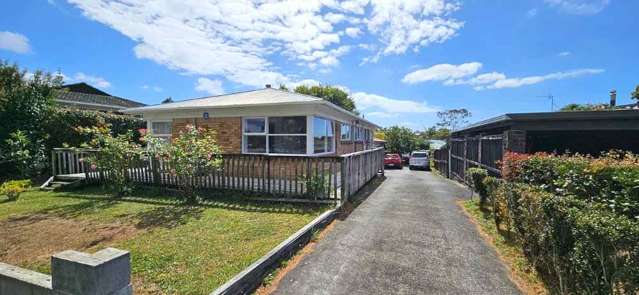 3 Bedrooms in PAKURANGA