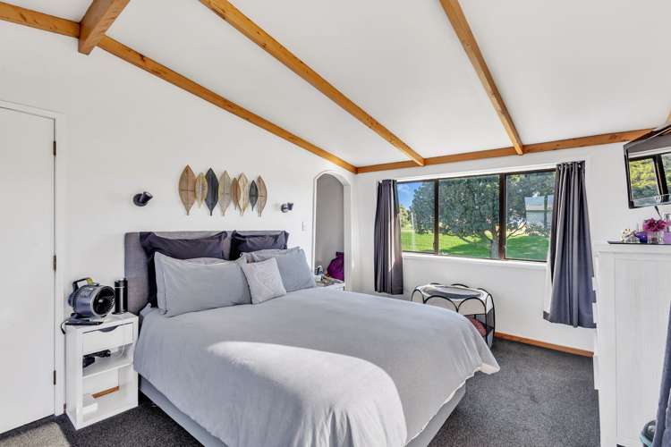 44 Park Lane Waitara_14