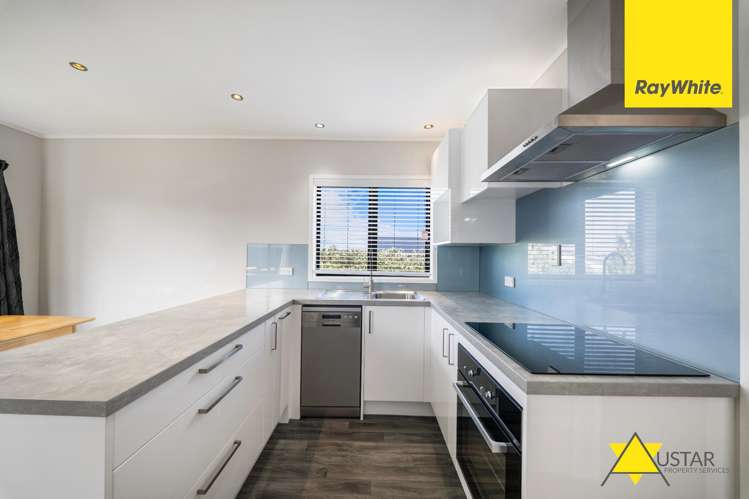 2/35 Buscomb Avenue Henderson_1