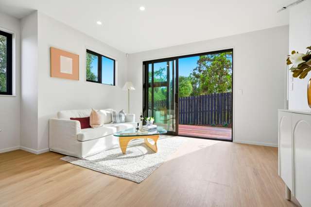 584A Beach Road Rothesay Bay_4