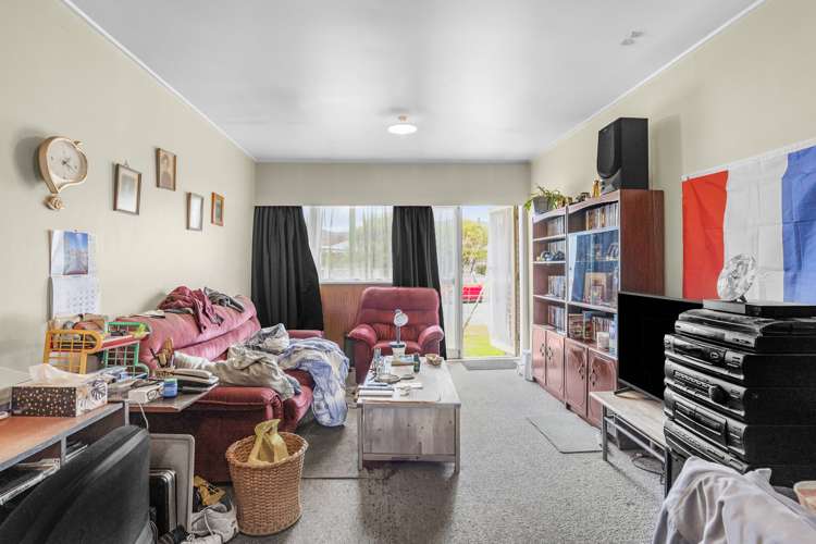 2 Reading Street Wainuiomata_8