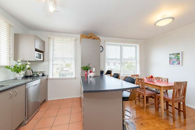 36 Whanga Crescent Titahi Bay_7