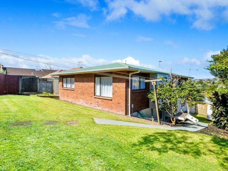 1/25 Peter Terrace Castor Bay_17