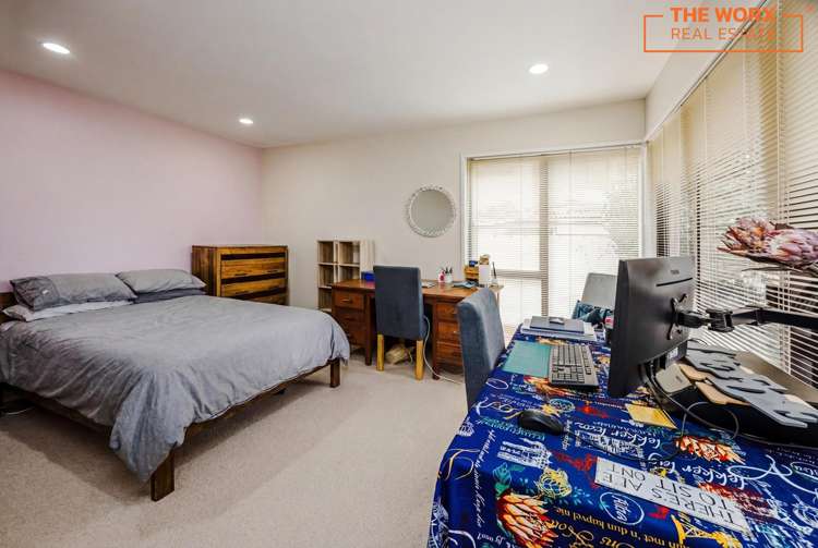 22 Gillard Place Eastern Beach_11