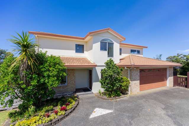 Spacious Family Living in Gulf Harbour