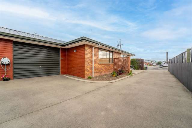 1/109 Le Cren Street Seaview_1