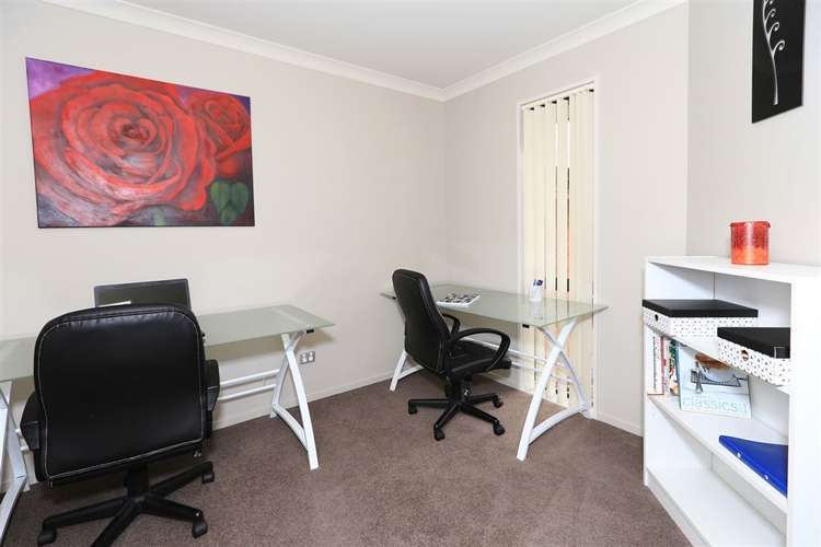 32 Heathfield Avenue Huntington_14