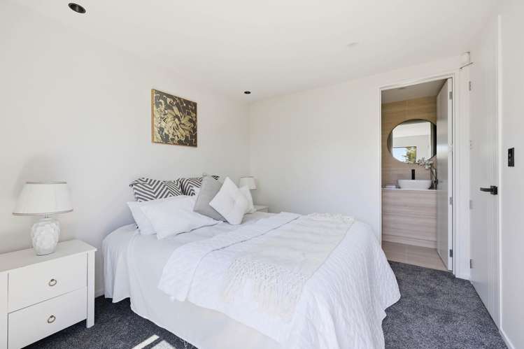 Lot 4/15 Wilbur Place Sunnyhills_23