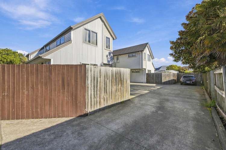 1-2/76A Southampton Street Sydenham_11