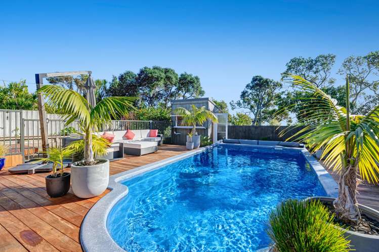 1418 Whangaparaoa Road Army Bay_15