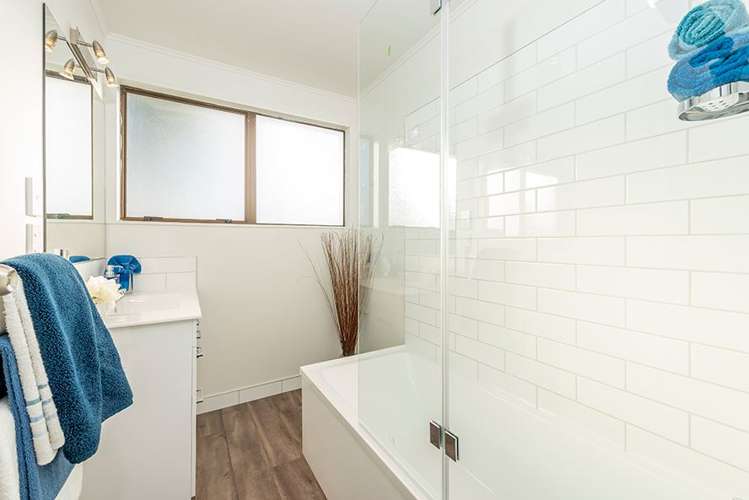 2/239 Waitemata Drive Ranui_3