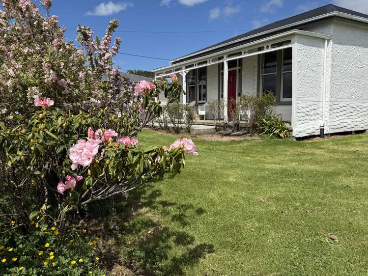 26 Main Road Owaka_23