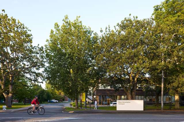 L2, 68 Ward Street Upper Hutt Central_1