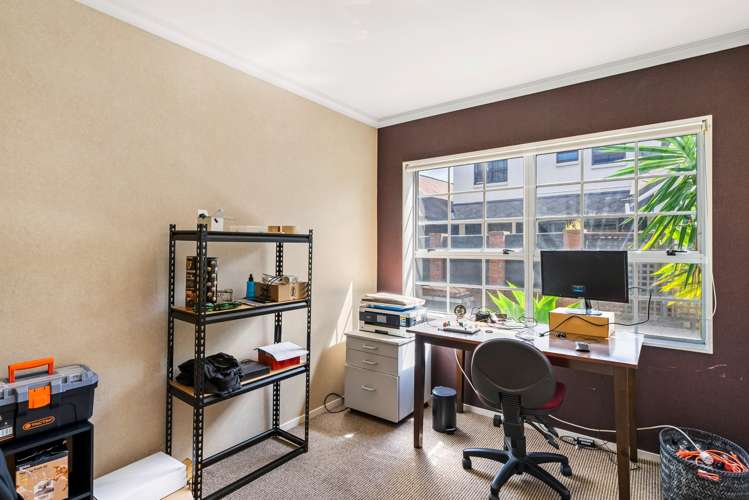 23b Beach Road Otumoetai_15