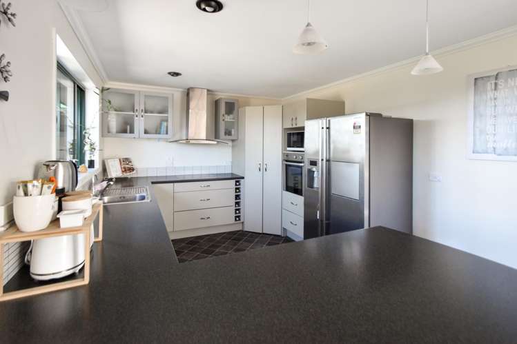 21 Lakeland Avenue Twizel_3