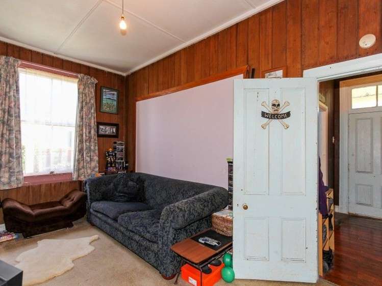 63 Queen Street Waitara_10