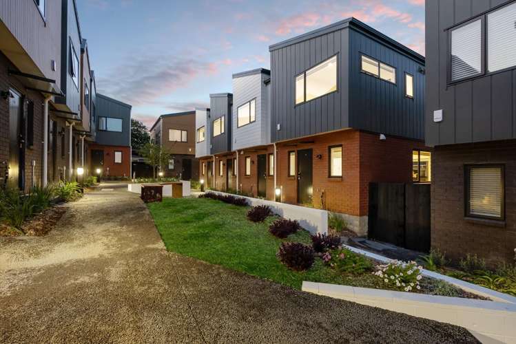 11 Toanga Place 1816_0