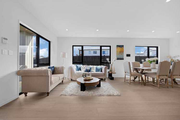 33 Emerald Avenue_3