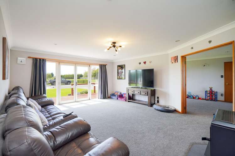 381 Bay Road West Plains_7