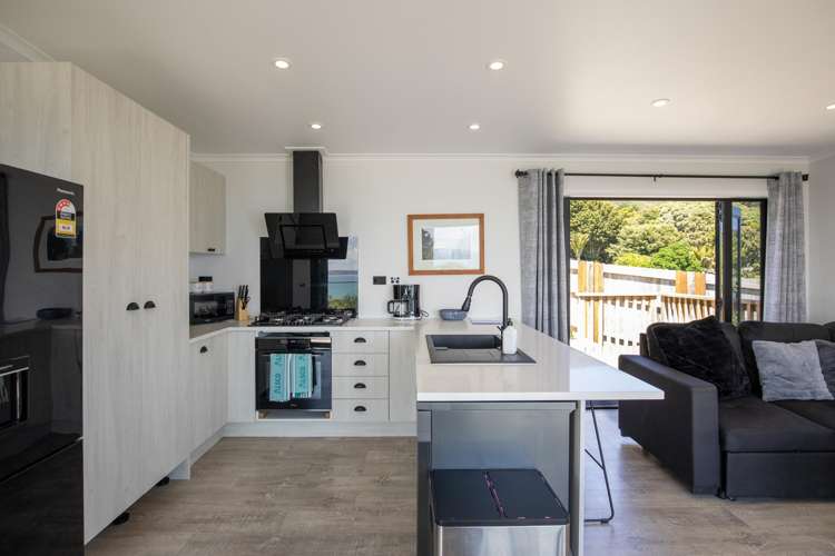 14 Whaanga Road Raglan_29