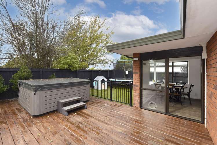 2 Edwins Way Burwood_15