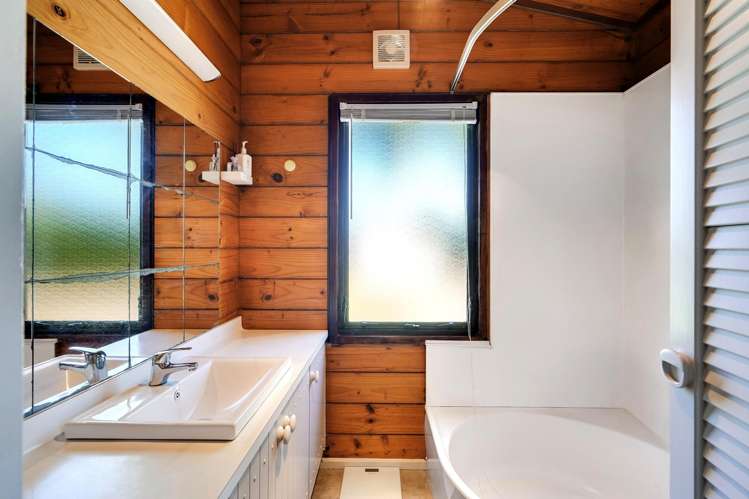 89A East Street Enderley_6