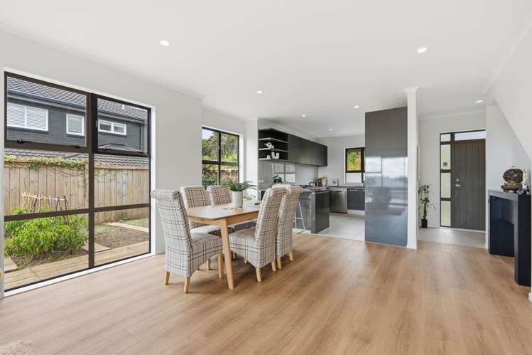 30 Mackay Drive Greenhithe_6
