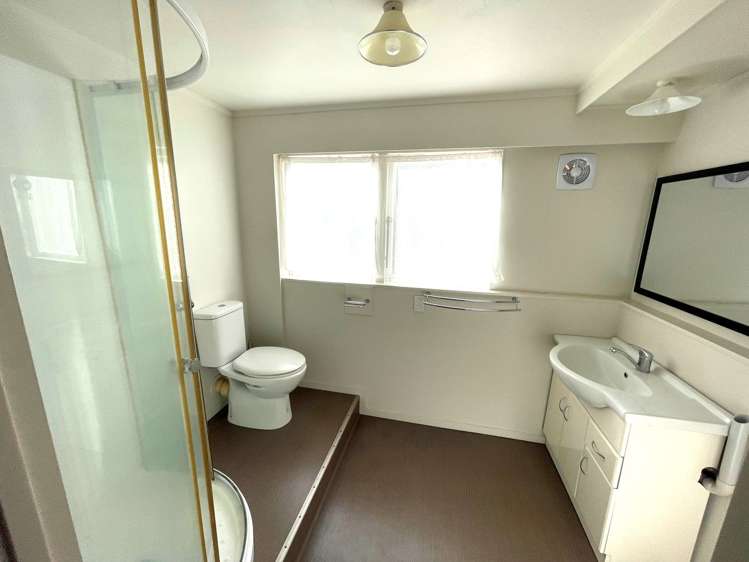 1/35 Jaemont Avenue Te Atatu South_5