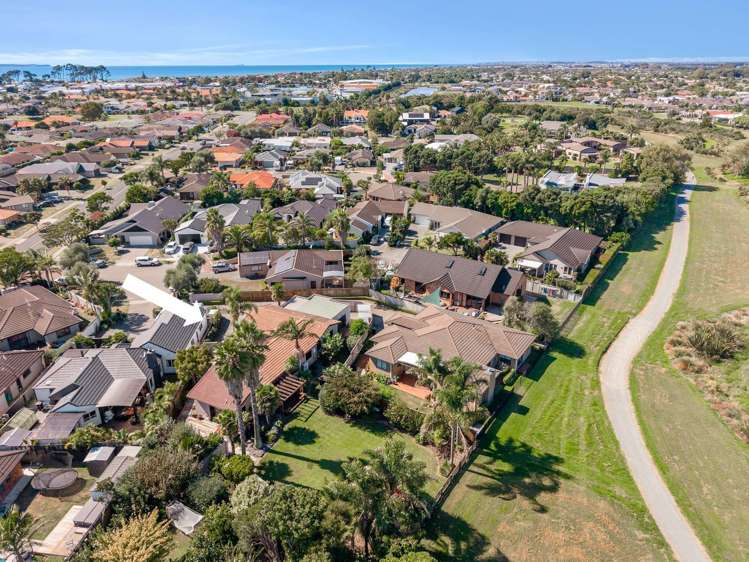 8 Piha Close_3