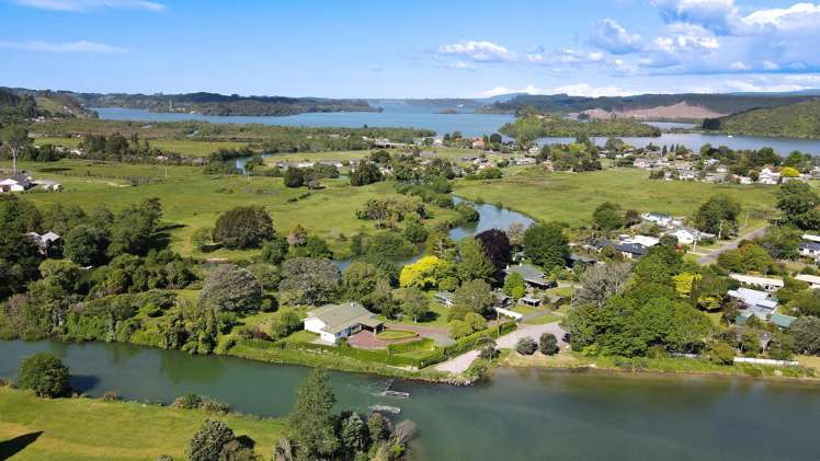 44 and 46 Takinga Street Mourea_1