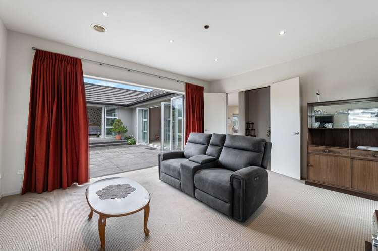 4 Links Drive Waiwhakaiho_17