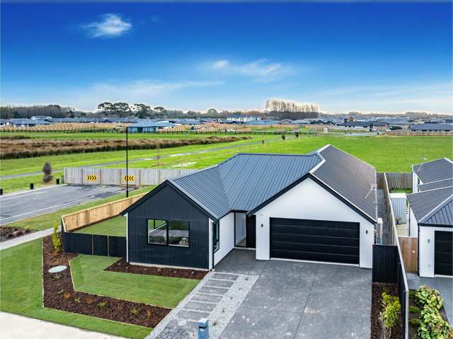 79 Skibbereen Drive Halswell_1