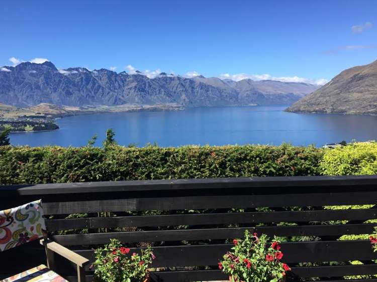 37b Greenstone Place Fernhill/Sunshine Bay_12