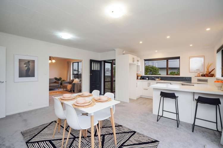 86 Edinburgh Crescent Waikiwi_5