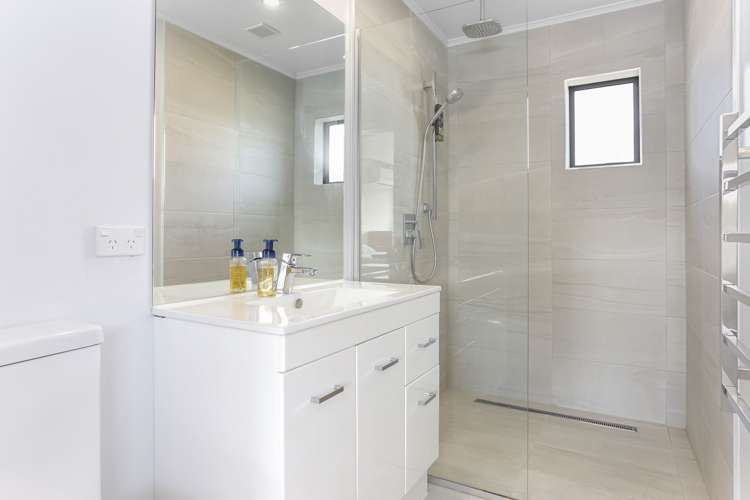 82 Taylor Road Mangere Bridge_10